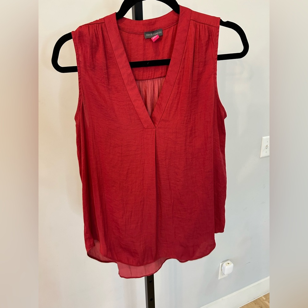 Vince Camuto tank size small